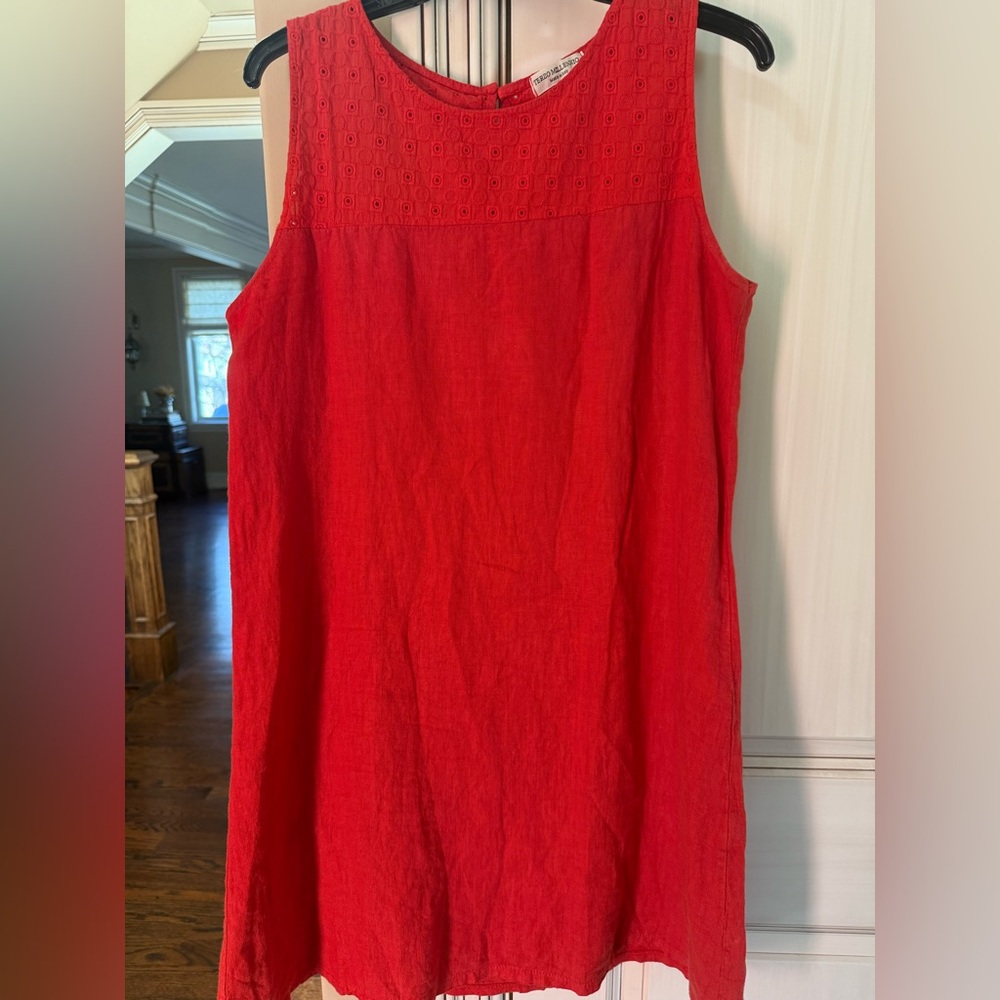 Elegant Red Sleeveless Dress